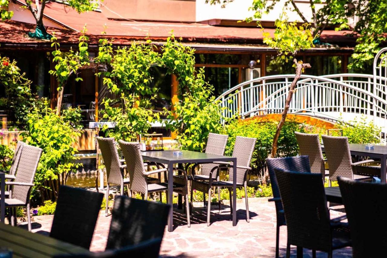 Hotel Ezeroto Стара-Загора Экстерьер фото