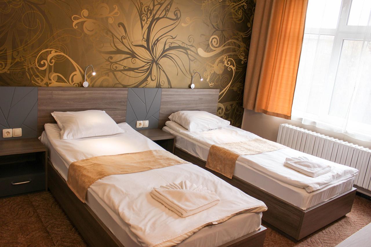 Hotel Ezeroto Стара-Загора Экстерьер фото